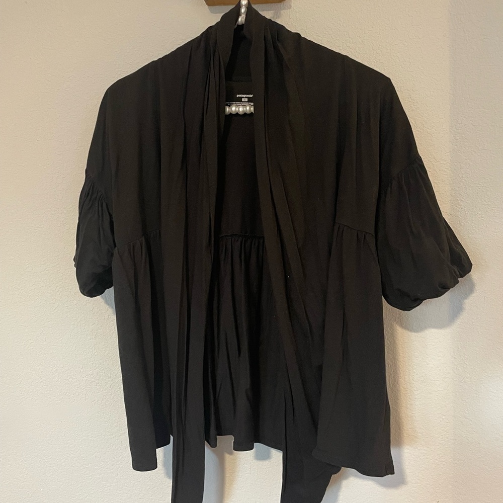 Patagonia Black Front Draped/Relaxed Top